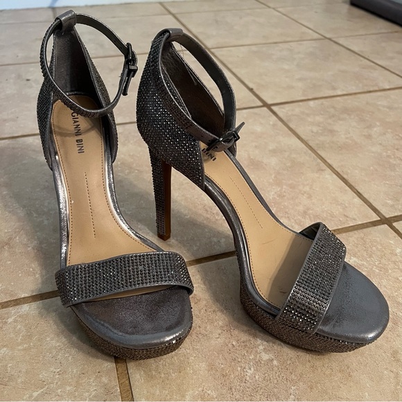 Gianni Bini Shoes Gianni Bini Silver Glitter Sparkle Platform Pump